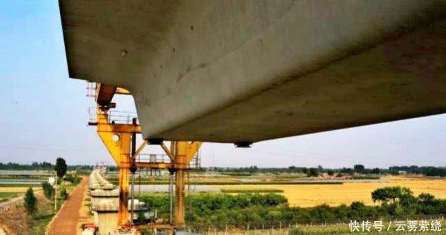 河南新修建的高铁，全长380公里耗资547亿，带来巨大的经济收益