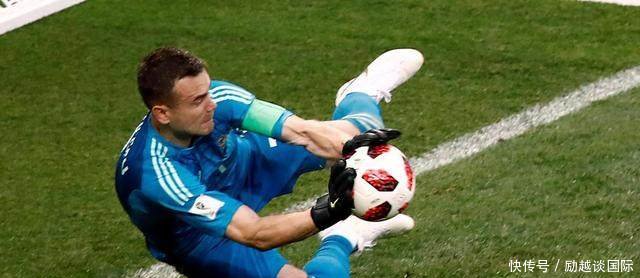 普京祝贺俄罗斯队晋级 门神被带走进行兴奋剂