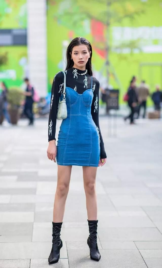  『女生』时尚气质的女生，日常搭配总是少不了一双高跟鞋