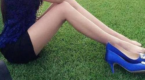 经典时尚的尖头高跟鞋，穿出女性优雅的气质，绽放迷人的风采！