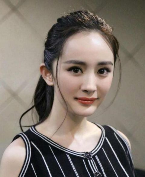  「哪吒头」发型师透露：女生常留“这4种”发型，发际线容易后移，赶紧换吧