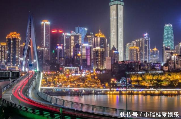 重庆又在施工一条千亿高铁，818km连接万州，提升沿线客流运输