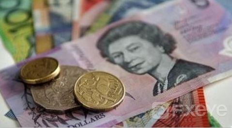 人民币十分钟跌超百点这件大事今日尘埃落定 两大货币“踢馆”汇