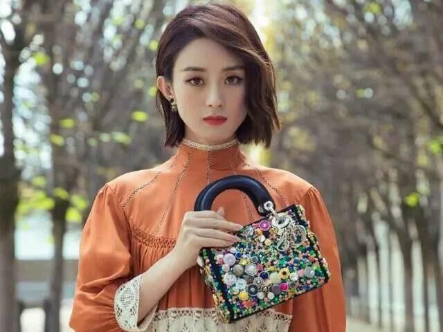 当赵丽颖撞衫Angelababy, 差距一目了然!