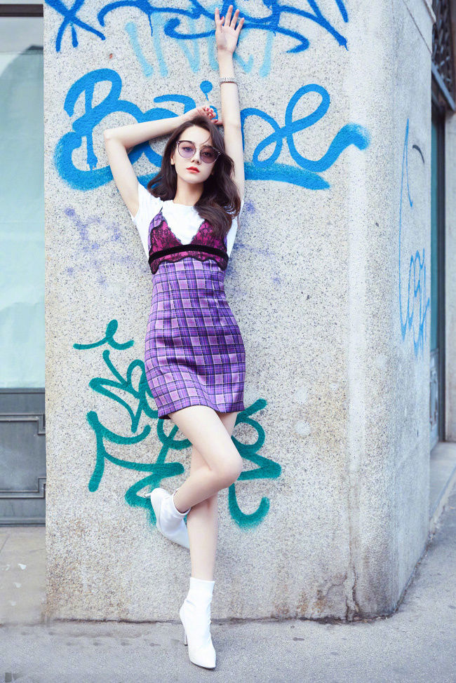 迪丽热巴:这美腿也是够逆天的