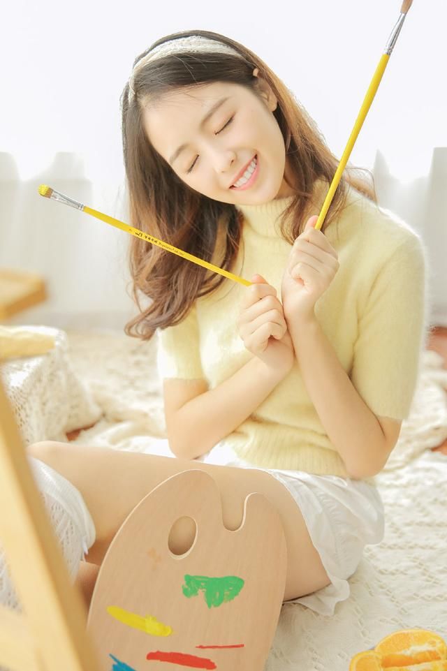 搞艺术的都是气质美女