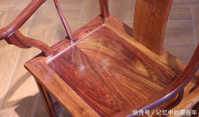  『地位』一种严重威胁到黄花梨地位的木头，许多人至今还没看出它的潜力！