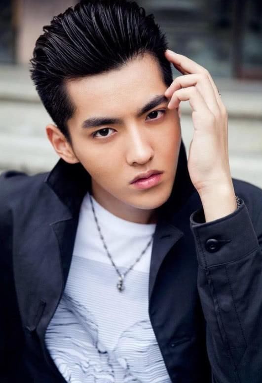 造谣吴亦凡被罚55万，因为拿不出来，吴亦凡选择和她私了