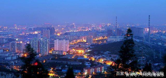  「誉为」安徽四座城市，曾被誉为“小上海”，原因各不相同，有