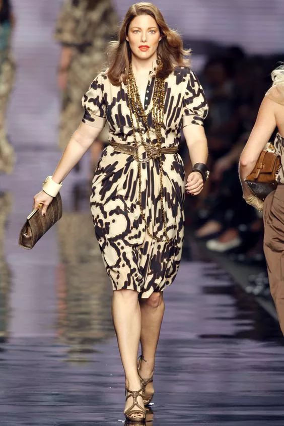 这10位时尚圈的大码模特 帮你找回体重上的自信