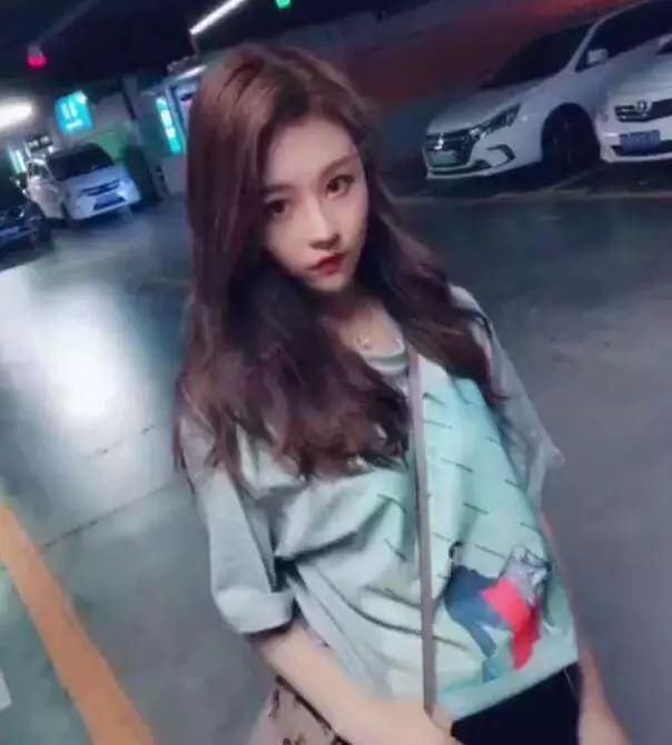 抖音温婉澄清谣言，不开美颜大方回应整容，网友:我的婉妹去哪