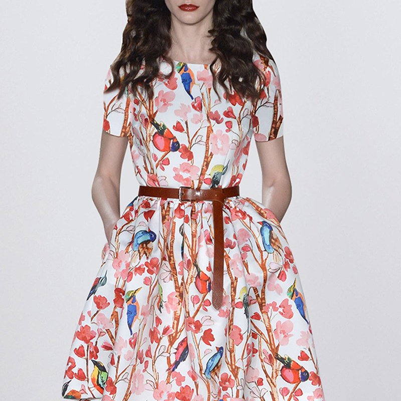 第一次见到这么美的欧式连衣裙，比碎花裙美百倍，路人都能变女神