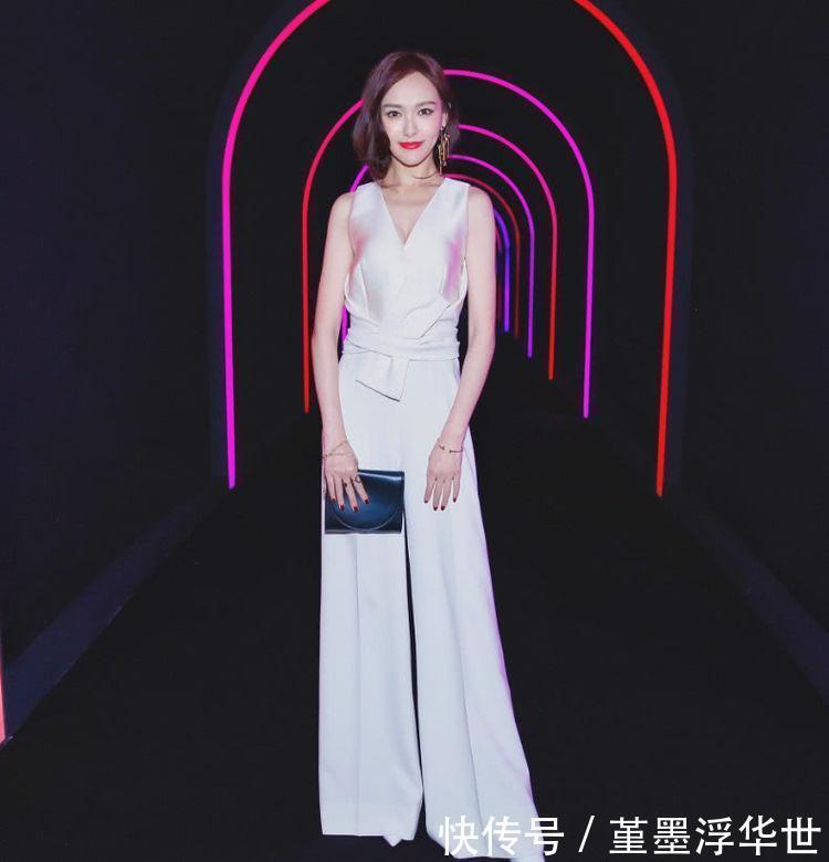 她身高172却穿37码鞋, 只因父母给她穿小鞋, 美貌和身高齐飞