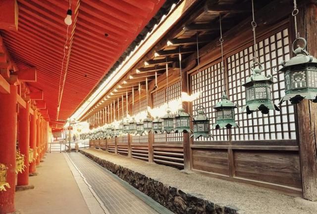 王思聪、李易峰甜蜜出游，这个国家是去100次都不会腻的地方