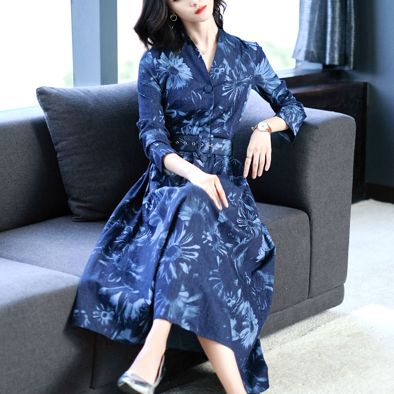 新发现:2个小时前才上的秋裙。比旗袍美，比真丝贵，简直美翻天