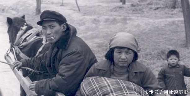 八十年代农村老照片：看到最后一张让人流泪！