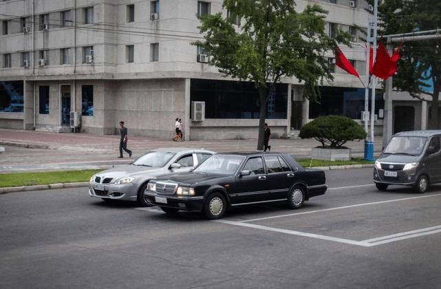  「购买私家车」走进朝鲜：在朝鲜买一辆二手奔驰车多少钱？