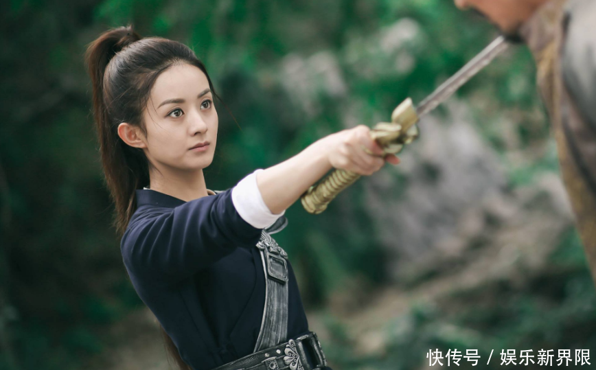 上戏校花,张艺兴的戏中最爱,脱下旗袍换上现代装的她美翻啦