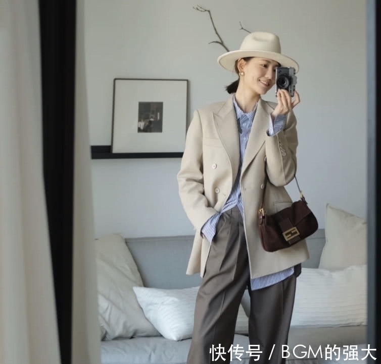  『女人』女人过了30岁，别总穿牛仔裤，试试这几件“装嫩裤”时尚又减龄
