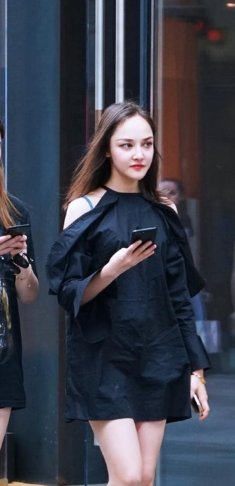 路人街拍, 看成都美女给你带来” 满屏的大长腿”！