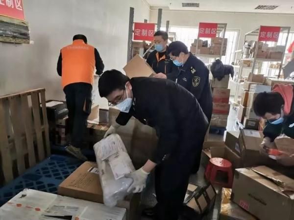 私人邮寄口罩被海关征用?假的!,辟谣