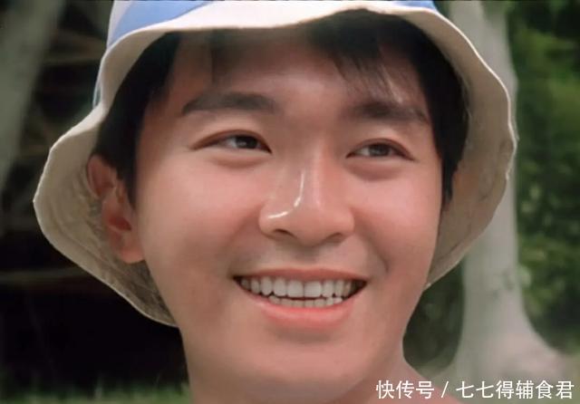  「少林足球」周星驰错了吗？成名后屡遭世人嫌弃，如今白发苍苍为何还在坚持？