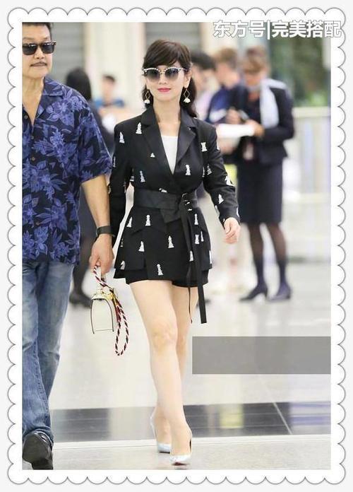 赵雅芝胆真大！63岁学27岁李沁穿西服裙，网友：看腿就输了！