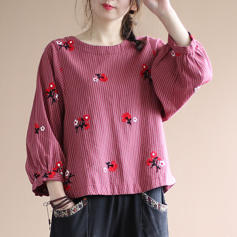 若你也是70后，秋天别穿毛衣，显气质的棉麻装，好穿洋气还减龄