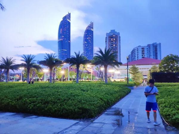 成都直达厦门动车明日首发！全程近14小时，二等座票1038元