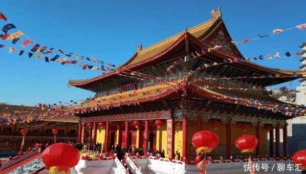 中国最“憋屈”的城市,出门就是海,可是想到海边玩就得出国!