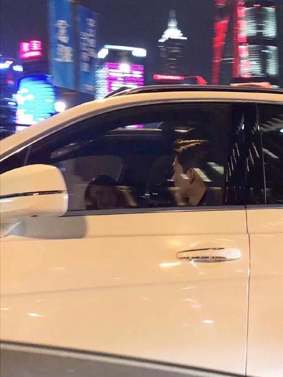 张翰古力娜扎假分手？郑爽微博瘫痪，网友：狗血三角恋