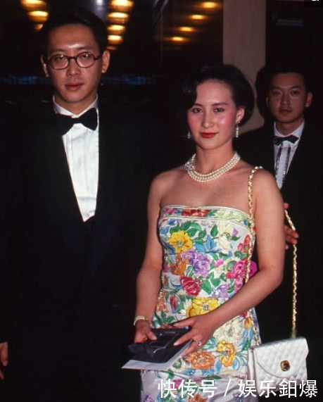 许晋亨与前妻生活旧照曝光,何超琼耐看不妖艳,美貌不输李嘉欣!