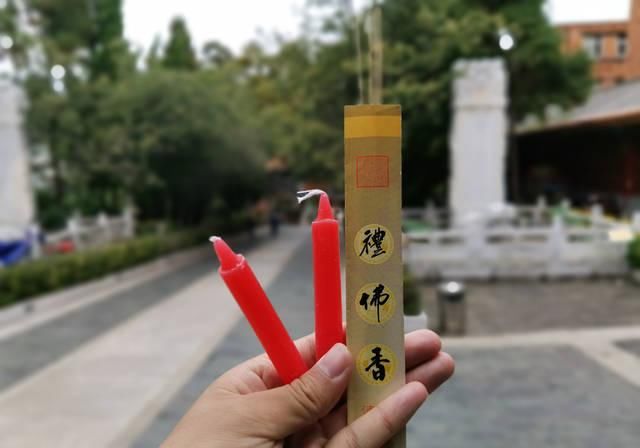 中国极罕见的倒坡寺：门票仅6元，还送一包香和2根红蜡烛