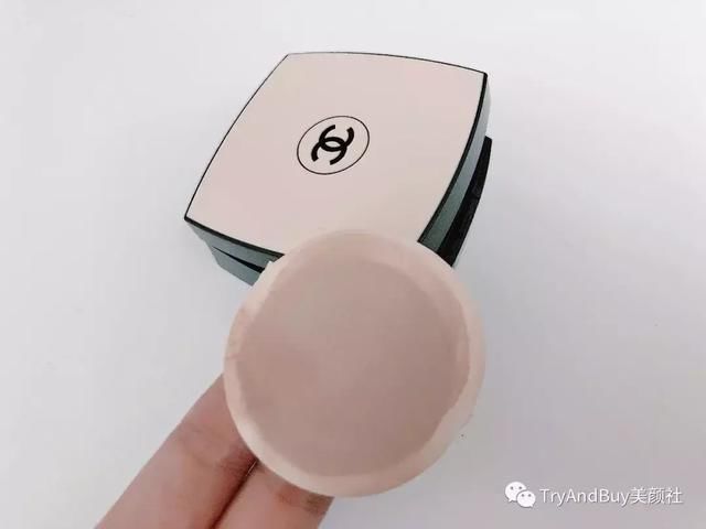 8款最HOT气垫，连粉扑都好用才算赢！