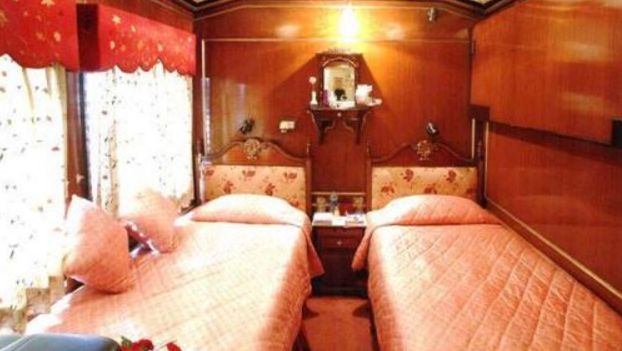 印度有一列最慢的火车,1100公里行驶8天7夜,全程都在享受