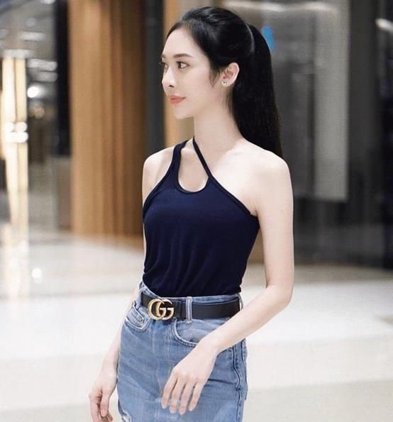  展现|潮流小姐姐贤良淑德，美得精致，展现优雅大气！