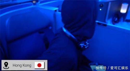 网红拍辱华视频引众怒！疯狂行为令人发指！网友：滚回中国！