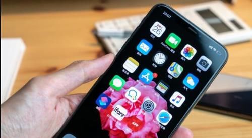  『卡顿』iPhone手机别瞎买，2020年这3款公认最值得入手，用三年不卡顿！