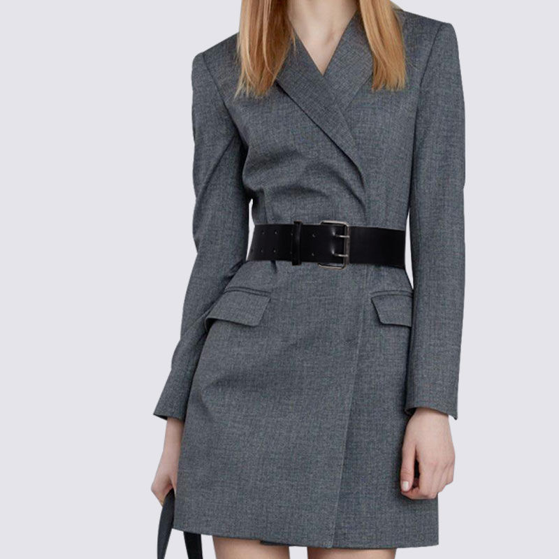 让男人移不开眼的女神新穿搭!简直美的让人一步三回头