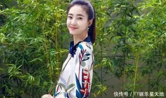 王丽坤晒图疑似示爱林更新，这一细节暴露事实真相，网友：吃糖