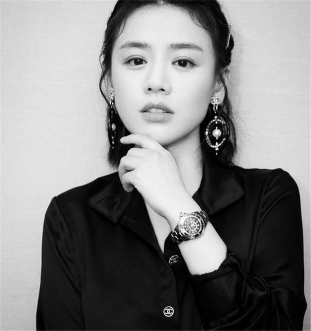 邓论与马思纯恋情坐实？经纪公司大佬两个字强势回应！