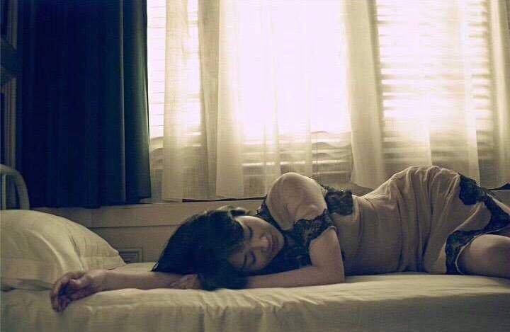 《邪不压正》大有看点:许晴的臀,周韵的唇,彭于