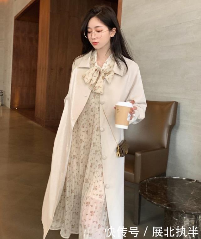 #碎花#2020年建议微胖女生:多种草一些“碎花裙”,遮肉效果贼棒