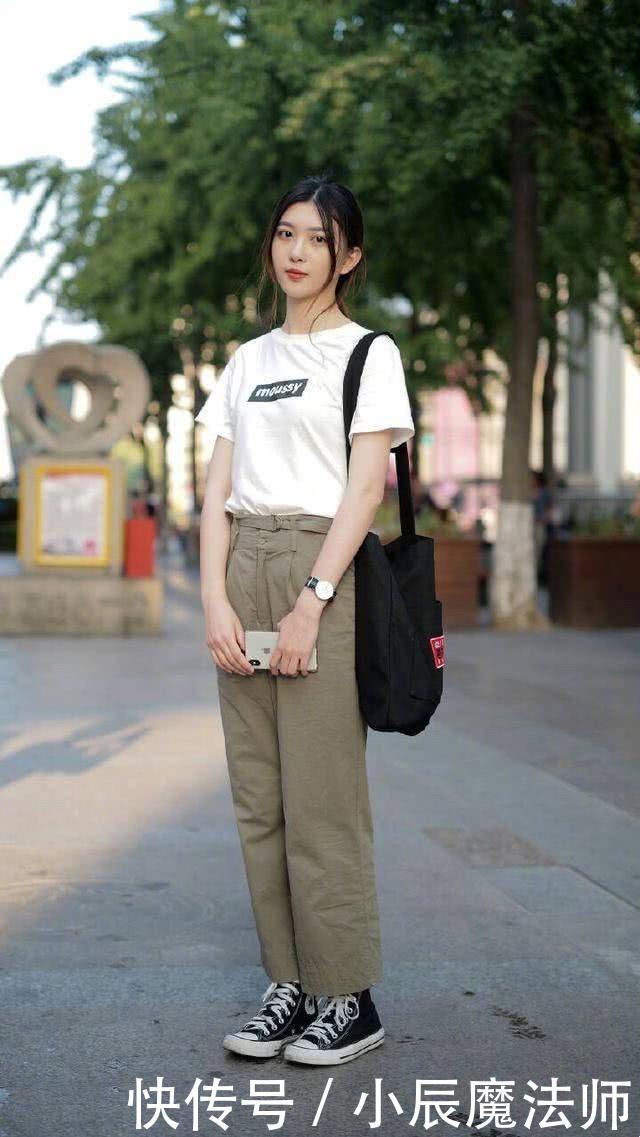  「亮眼」美女穿搭：阔腿裤充满时尚活力的味道，让你成为最亮眼的一抹青春