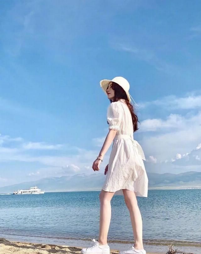 『白裙子』今年最美最流行的裙子,显白又高级,回头率200%!!