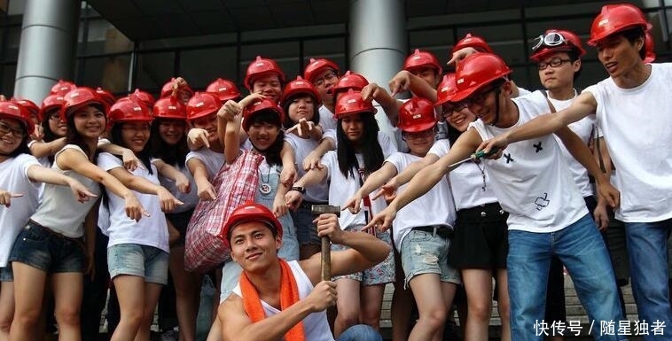  农民@农民工的日薪三四百，为什么他们大多长年累月下来还是贫穷