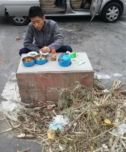  『伙食』明星片场吃饭有多铺张? 傻狍子鹿晗只吃素，江疏影六道菜被批浪费
