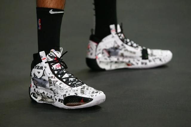  「球鞋」NBA球员上脚：塔图姆这赛季穿的球鞋，超多AJ34个人配色！