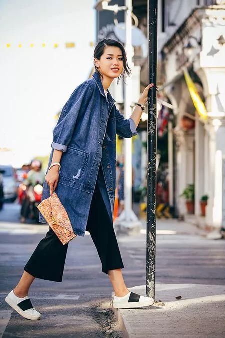 阔腿裤也太好看了!9分裤+平底鞋，这对CP今年很火!