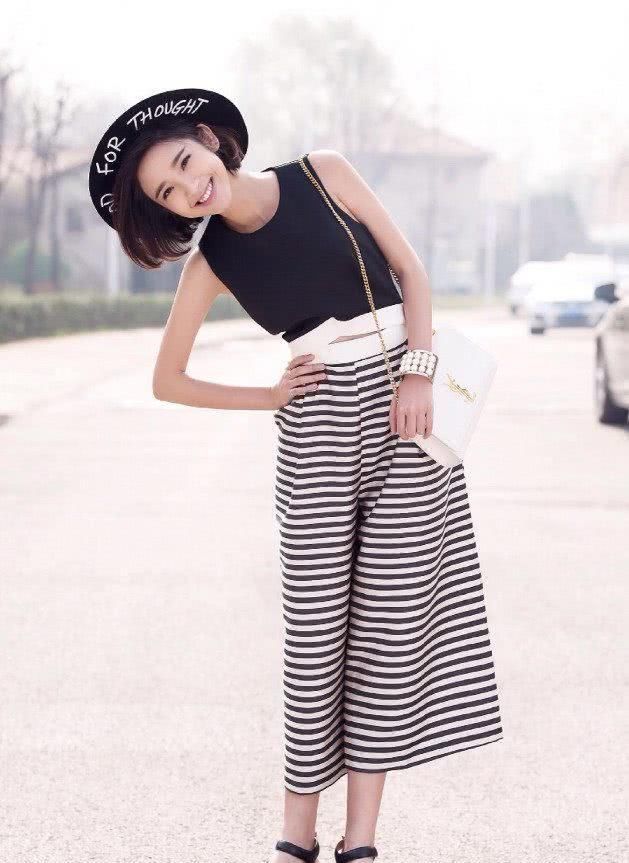 唐艺昕穿上裤子的后时尚感翻倍!粉丝:张若昀该挪不开眼了!